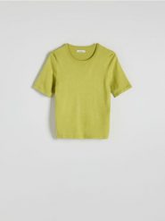 Sweter z krótkim rękawem - zielony. Zielone swetry Reserved, l, bez wzorów, z wiskozy, bez ramiączek. Za 69.99 zł.