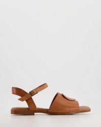 BRĄZOWE SANDAŁY 334129 TAN. Brązowe sandały Venezia, bez wzorów, ze skóry, bez obcasa, bez zapięcia. Za 209.00 zł.