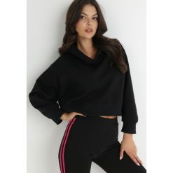 Czarna Bluza z Kapturem Kilinoron. Czarne bluzy Born2be, na jesień, l, bez wzorów, z dresówki, casualowe, bez ramiączek, z kapturem. W wyprzedaży za 87.99 zł.