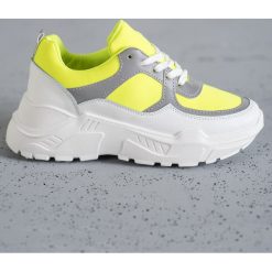 Ideal Shoes Neonowe Obuwie Sportowe. Białe buty treningowe IDEAL SHOES, bez wzorów, bez zapięcia, na fitness i siłownię, climacool (adidas). Za 87.80 zł.