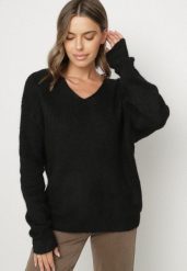 Czarny Sweter z Dodatkiem Wełny i Trójkątnym Dekoltem Esmina. Czarne swetry Born2be, l, bez wzorów, z wełny, eleganckie, bez ramiączek. Za 99.99 zł.