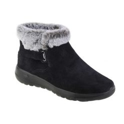 Buty zimowe damskie, Skechers On The Go Joy - First Glance. Czarne buty trekkingowe Skechers, na zimę, bez zapięcia. Za 359.99 zł.