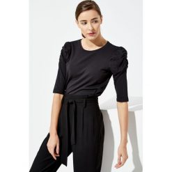 Bluzka ze ściągaczami. Bluzki MOODO, m, bez wzorów, retro, bez kołnierzyka, bez ramiączek. Za 9.99 zł.