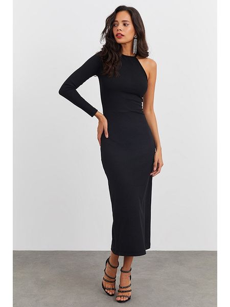Cool and sexy Sukienka w kolorze czarnym rozmiar: S. Czarne sukienki Cool and sexy, s, bez wzorów, bez kołnierzyka, bez ramiączek, maxi. Za 70.24 zł.