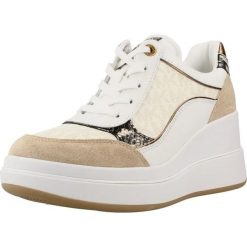 Buty MICHAEL KORS 43T6EMFS1B Biały. Białe buty trekkingowe Michael Kors Access, ze skóry, bez zapięcia. Za 705.99 zł.