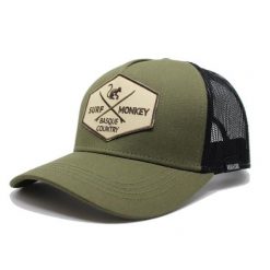Czapka Trucker - 5 paneli / Recykling / Jeden rozmiar (Oliwkowy/Czarny). Zielone czapki z daszkiem SURF MONKEY, z aplikacjami, z bawełny. Za 159.95 zł.