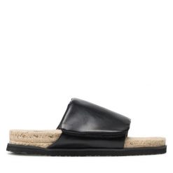 Klapki JENNY. Czarne klapki Jenny, bez wzorów, bez obcasa, bez zapięcia. Za 129.99 zł.
