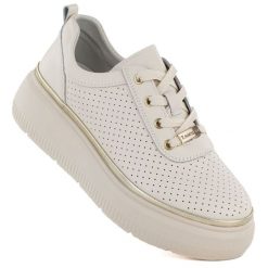 Skórzane półbuty na platformie ażurowe beżowe T.Sokolski W26-844. Brązowe półbuty wsuwane T.Sokolski, w ażurowe wzory, ze skóry, bez obcasa, na platformie. Za 209.99 zł.