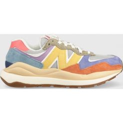 New Balance sneakersy W5740GBA. Buty sportowe lifestyle New Balance, bez wzorów, z gumy, sportowe, z okrągłym noskiem, bez zapięcia. W wyprzedaży za 399.99 zł.