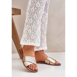 Skórzane Damskie Klapki Lewski Shoes 3682 Złote złoty. Żółte klapki bez wzorów, ze skóry, casualowe, bez obcasa, na płaskiej podeszwie, bez zapięcia. Za 397.52 zł.