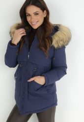 Granatowa Kurtka Parka z Odpinanym Kapturem i Futerkiem Noizie. Niebieskie kurtki Born2be, l, bez wzorów, z jeansu, eleganckie. W wyprzedaży za 169.99 zł.