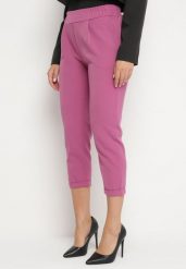 Fuksjowe Spodnie 3/4 z Gumką w Talii i Kieszeniami Saivie. Czerwone jeansy Born2be, l, bez wzorów, z jeansu, eleganckie. W wyprzedaży za 50.99 zł.
