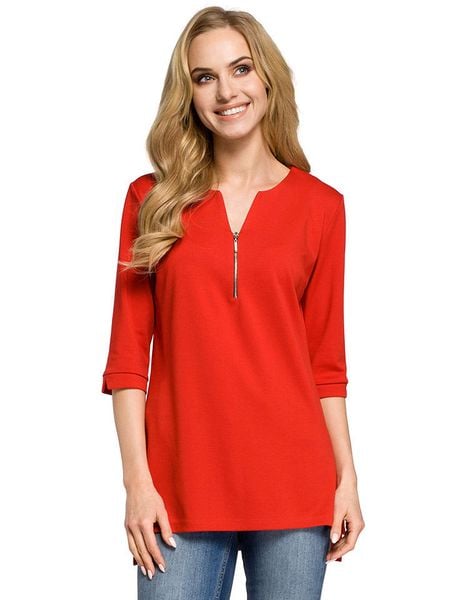 Made of emotion Bluzka w kolorze czerwonym rozmiar: L. Czerwone bluzki Made Of Emotion, l, bez wzorów, bez kołnierzyka, bez ramiączek. Za 153.71 zł.