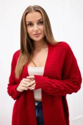 Sweter z bąbelkami na rękawie czerwony. Czerwone swetry KESI, l, bez wzorów, z wełny, eleganckie, plus size, bez ramiączek. Za 137.15 zł.