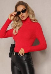 Czerwony Golf Wełniany Prążkowany Detova. Czerwone swetry Renee, xs, bez wzorów, z dzianiny, klasyczne, bez ramiączek. Za 34.99 zł.