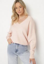 Jasnoróżowy Sweter z Dekoltem w V z Domieszką Kaszmiru Mariara. Czerwone swetry Born2be, uniwersalny, bez wzorów, z jeansu, bez ramiączek. Za 109.99 zł.