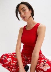 Top w prążek z czystej bawełny organicznej (2 szt.). Czerwone topy bonprix, bez wzorów, z bawełny, bez kołnierzyka, bez ramiączek. Za 59.98 zł.