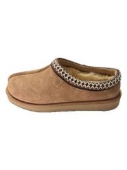 Kaiser Naturfellprodukte Klapki wełnine "Narvik" w kolorze jasnobrązowym rozmiar: 38. Brązowe klapki Kaiser Naturfellprodukte, bez wzorów, ze skóry, klasyczne, bez obcasa, bez zapięcia. Za 204.48 zł.