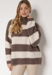 Brązowy Golf z Wełną i Wiskozą w Paski Monisea. Brązowe swetry Born2be, bez wzorów, z jeansu, klasyczne, bez ramiączek. Za 169.99 zł.