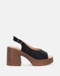 CZARNE SANDAŁY NA PLATFORMIE VE-060 BLACK. Czarne sandały Venezia, bez wzorów, ze skóry, bez obcasa, na platformie, bez zapięcia. Za 259.00 zł.