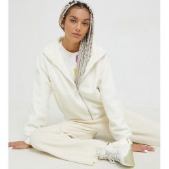 Fila kurtka damska kolor beżowy przejściowa. Brązowe kurtki Fila, l, bez wzorów, z kapturem. W wyprzedaży za 309.99 zł.