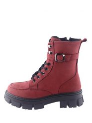 D.Moro Skórzane trzewiki w kolorze czerwonym rozmiar: 39. Czerwone botki D.Moro, bez wzorów, z materiału, bez obcasa, bez zapięcia. Za 308.45 zł.