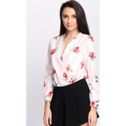 Jasnoróżowe Body Hey Hi Hello. Czerwone body i gorsety marki Born2be. Za 49.99 zł.