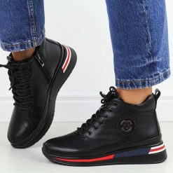 Czarne skórzane botki damskie Filippo dbt4215/25. Czarne botki Filippo, bez wzorów, z polaru, eleganckie, z okrągłym noskiem, bez obcasa, bez zapięcia. Za 319.00 zł.