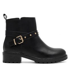 Botki JENNY. Czarne botki Jenny, bez wzorów, bez obcasa, na płaskiej podeszwie, bez zapięcia. Za 127.99 zł.