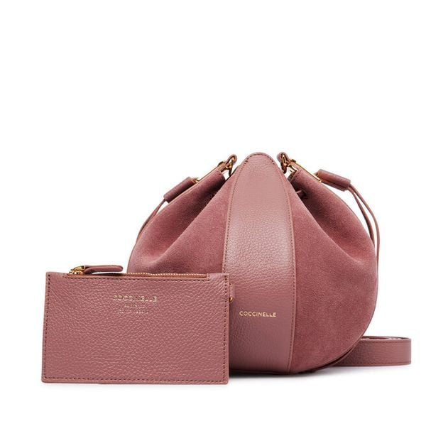 Torebka Coccinelle. Czerwone torebki klasyczne Coccinelle, bez wzorów, bez dodatków. Za 1,399.00 zł.