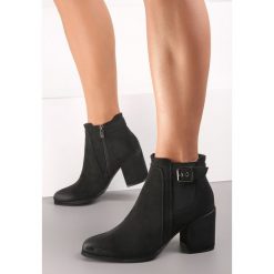 Czarne Botki na Słupku z Klamerką Necciate. Czarne botki Renee, bez wzorów, z materiału, eleganckie, za kostkę, bez obcasa, na obcasie, bez zapięcia. W wyprzedaży za 187.49 zł.