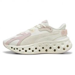 Buty do biegania damskie Puma Softride Frequence. Białe buty do biegania Puma, bez wzorów, z materiału, bez zapięcia, do biegania. Za 528.00 zł.