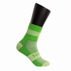 Skarpety Softee Walk Light średnie wysokości zielone fluo 35-38. Zielone skarpetki Softee, bez wzorów, z elastanu. Za 122.99 zł.