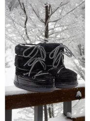 Trendyol Botki zimowe w kolorze czarnym rozmiar: 37. Czarne botki Trendyol, bez wzorów, z materiału, bez obcasa, bez zapięcia. Za 143.56 zł.