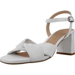 Sandały UNISA MEDWAY NTO Biały. Białe sandały Unisa, bez wzorów, ze skóry, sportowe, bez obcasa, bez zapięcia. Za 463.99 zł.