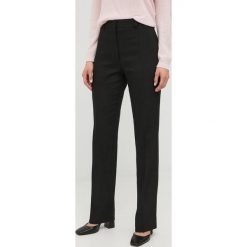 Victoria Beckham spodnie damskie kolor czarny proste high waist. Czarne spodnie materiałowe VICTORIA BECKHAM, bez wzorów, z materiału, z podwyższonym stanem. W wyprzedaży za 1,479.90 zł.