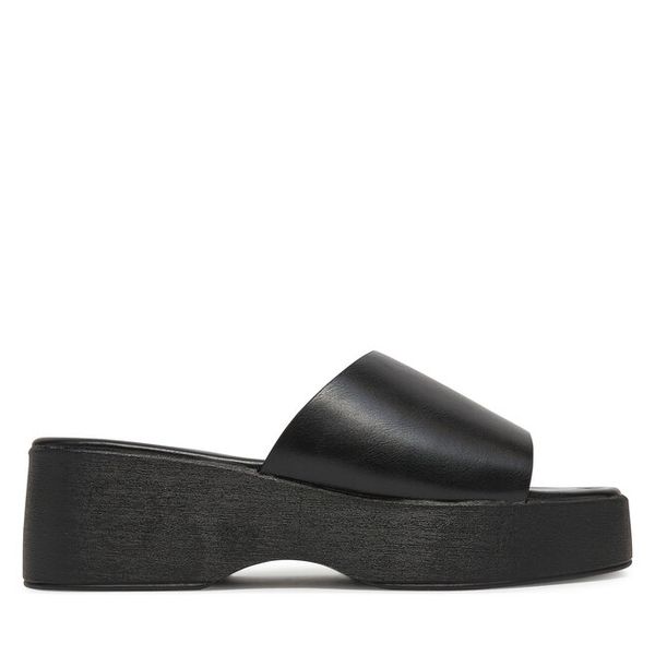 Klapki DeeZee. Czarne klapki DeeZee, bez wzorów, bez obcasa, bez zapięcia. Za 119.99 zł.