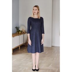 Sukienka Asteria Sapin granatowa 32 niebieski. Sukienki marki Marie Zélie. W wyprzedaży za 312.90 zł.