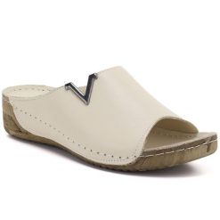 Skórzane klapki na koturnie beżowe T.Sokolski L211. Brązowe klapki T.Sokolski, bez wzorów, ze skóry, bez obcasa, na koturnie, bez zapięcia. Za 209.99 zł.