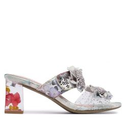 Klapki Laura Vita. Brązowe klapki LAURA VITA, bez wzorów, bez obcasa, bez zapięcia. Za 399.99 zł.