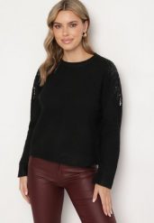 Czarny Sweter z Wełną i Aplikacjami na Ramionach Gebirae. Czarne swetry Born2be, z aplikacjami, z jeansu, eleganckie, bez ramiączek. W wyprzedaży za 101.99 zł.