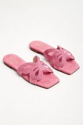 Klapki damskie skórzane BLUGIRL BLUMARINE. Klapki Blugirl Blumarine, bez wzorów, bez obcasa, bez zapięcia. W wyprzedaży za 831.57 zł.