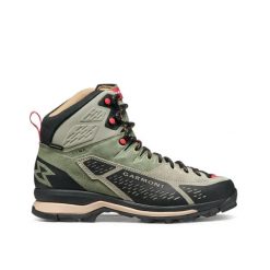 Buty trekkingowe Garmont Cima WP. Niebieskie buty trekkingowe Garmont, z gumy, bez zapięcia. Za 664.50 zł.