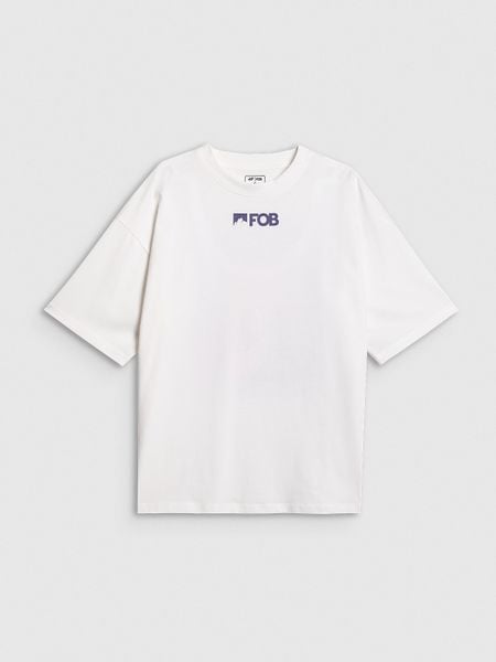 4F T-shirt loose z nadrukiem damski - biały M. Białe t-shirty sportowe 4f, m, bez wzorów, z materiału, bez ramiączek, snowboardowy. Za 79.99 zł.