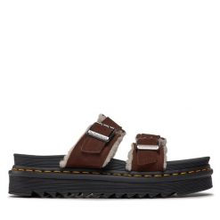 Klapki Dr. Martens. Brązowe klapki Dr Martens, bez wzorów, bez obcasa, bez zapięcia. Za 459.99 zł.