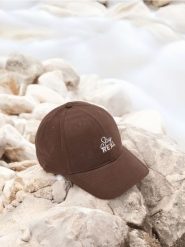 Czapka z daszkiem - brązowy. Brązowe czapki z daszkiem Sinsay, bez wzorów, z bawełny. Za 19.99 zł.