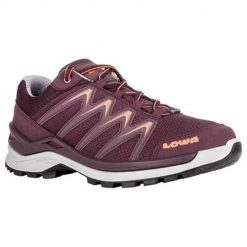 Buty trekkingowe damskie Lowa Innox Pro Low Gtx. Czerwone trekkingi Lowa, bez wzorów, z materiału, bez zapięcia. Za 736.90 zł.