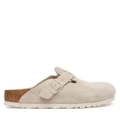 Klapki Birkenstock. Brązowe klapki Birkenstock, bez wzorów, bez obcasa, bez zapięcia. Za 639.99 zł.