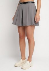 Szara Spódnica Rozkloszowana z Paskiem i Podszewką Imitującą Szorty Rasllia. Szare spódnice Born2be, na co dzień, l, bez wzorów, eleganckie, mini, koszulowe. W wyprzedaży za 93.49 zł.