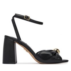 Sandały Steve Madden. Czarne sandały Steve Madden, bez wzorów, bez obcasa, na słupku, bez zapięcia. Za 519.99 zł.